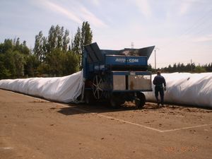 упаковщик в пакеты для компоста