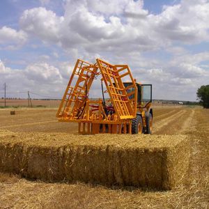 погрузчик для тюков для прямоугольных кип
