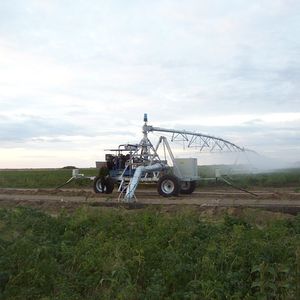 ирригационные рампы подача воды по каналам