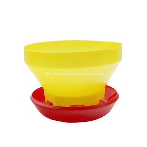 кормушка для домашней птицы