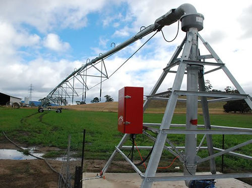 Центральное круговая дождевальная машина - Rainfine Irrigation Company - с угловой системой