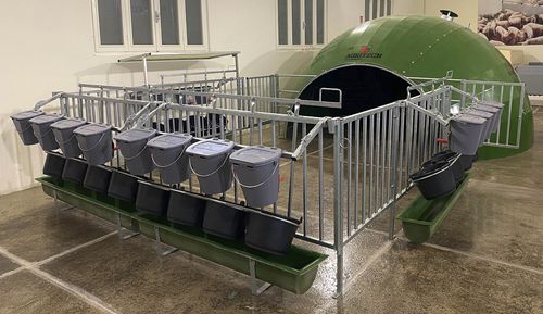 Будка для домашнего скота - SPHERIBOX - AGRITECH S.R.L. - для телят / коллективная / из стали