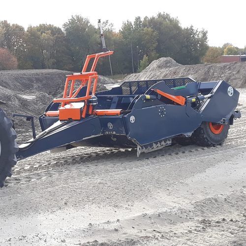 Скрепер с эжектором - APC, APS series - AP Machinebouw B.V. - лотковый сортировщик / для подготовки полей / с лазерным управлением