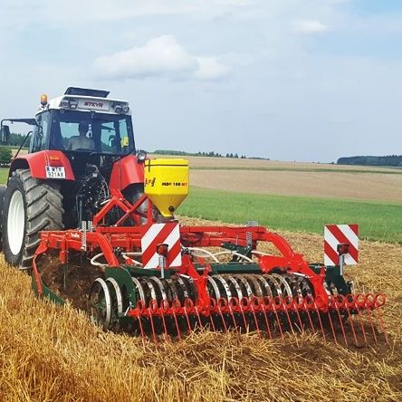 Установленный разбрасыватель удобрений на сеялке - MDP 40 M1, MDP 100 M1 - APV - Technische Produkte GmbH - сухой / во всю ширину / пневматический