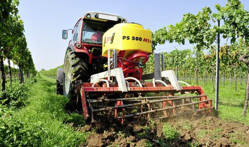 Установленный разбрасыватель удобрений на сеялке - PS 500 M2 D - APV - Technische Produkte GmbH - твердый