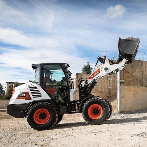 Колесный погрузчик - L85 - Bobcat Emea - с кабиной / компактный