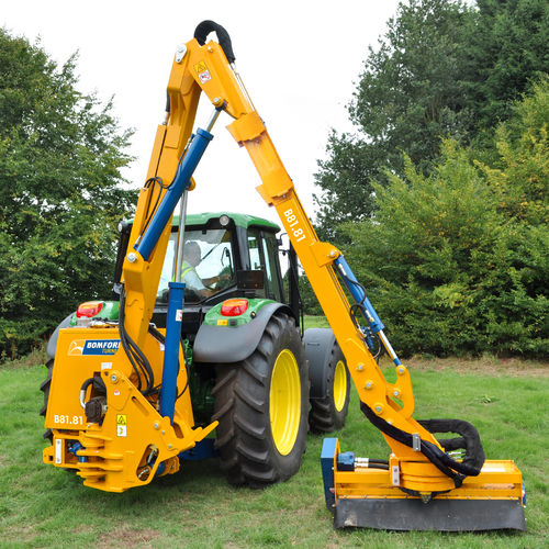 Гидравлическая бензокоса заднего монтажа - B81.81 - BOMFORD Turner Ltd. - с молотками / складная