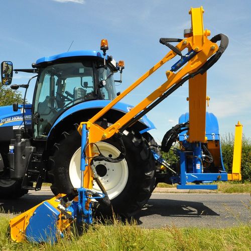 Гидравлическая бензокоса заднего монтажа - Hawk Evo VFA - BOMFORD Turner Ltd. - с молотками / складная