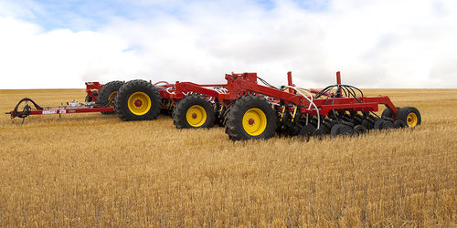Пневматическая линейная сеялка - 3720 ICD - Bourgault Industries Ltd.