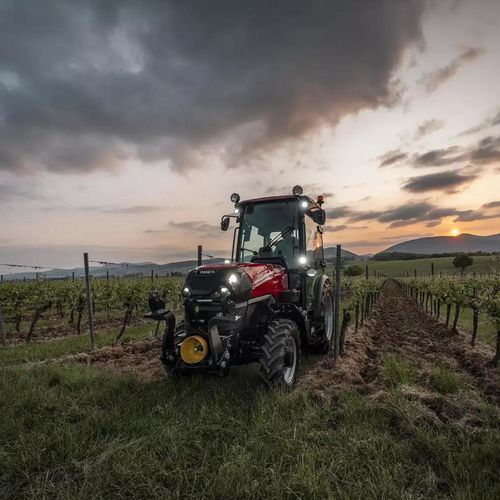 Узкий трактор - Quantum Series - CASE IH - сервопривод / для виноделия / 4 цилиндра
