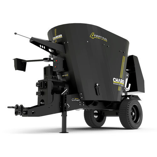 Вертикальный винтовой смеситель - Charger V4 - CELIKEL AGRICULTURAL MACHINERY INC - прицепной / с боковой разгрузкой / простой винт
