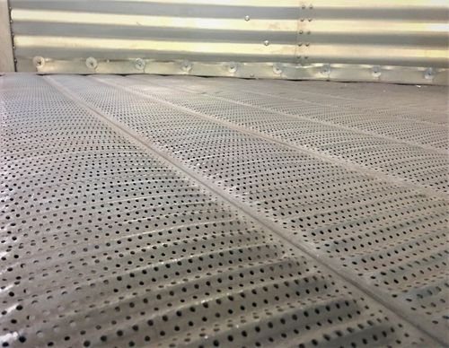 Перфорированный пол из металла - Chief Agri - для злаковых