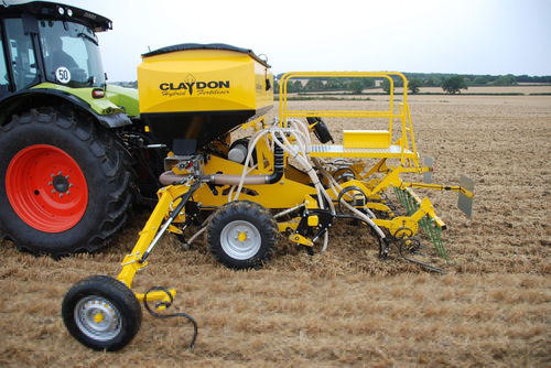 Линейная сеялка с системой подачи удобрений - Hybrid M3F - Claydon Yield-o-Meter Ltd. - механическая / с зубьями / для установки на трактор