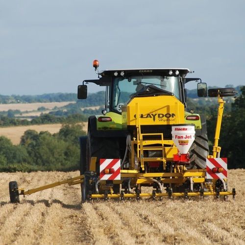 Линейная сеялка с системой подачи удобрений - Hybrid M3 - Claydon Yield-o-Meter Ltd. - механическая / с зубьями / для установки на трактор