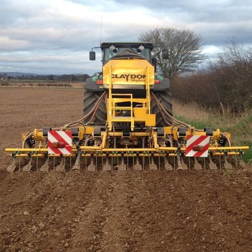 Механическая линейная сеялка - Hybrid M4.8 - Claydon Yield-o-Meter Ltd. - с зубьями / для установки на трактор / сцепка на три точки