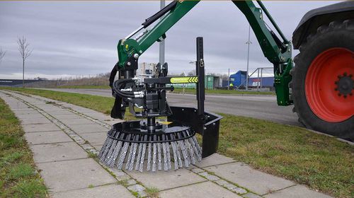Навесная прополочная машина - BR 90 - GreenTec A/S / Spearhead - с щеткой