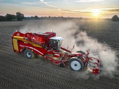 Самоходная уборочная машина - VARITRON 470 - Grimme Landmaschinenfabrik GmbH & Co. KG - для кукурузы / 4 ряда / с системой грохочения