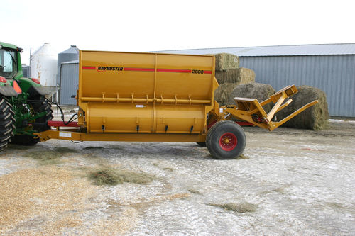 Прицепной выдуватель соломы - BALEBUSTER 2800 - Haybuster Agricultural Products - для соломы / для рулонных кип / для квадратных тюков