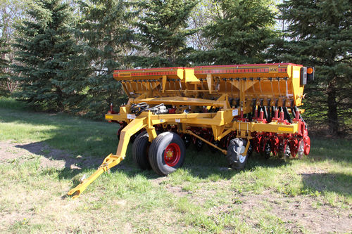 Линейная сеялка с бункером - 147C - Haybuster Agricultural Products - дисковая / сошниковая / 24 ряда