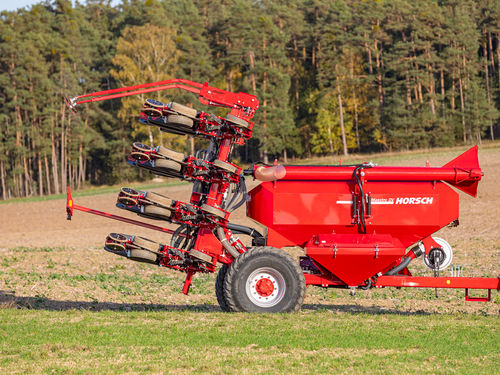 Пневматическая сеялка точного высева - Maestro DV - HORSCH Maschinen GmbH - складная / сцепка на три точки / с системой подачи удобрений