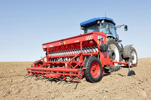 Механическая линейная сеялка - Irtem Agrimachines - с зубьями / для установки на трактор / сцепка на три точки