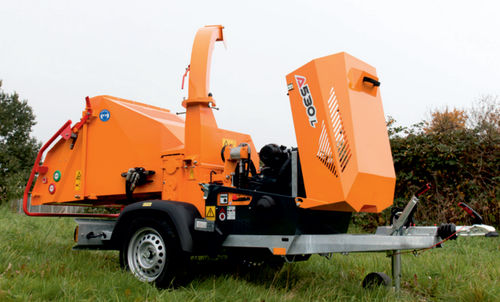 Буксируемый измельчитель веток - A530 L - Jensen GmbH - с дизельным двигателем