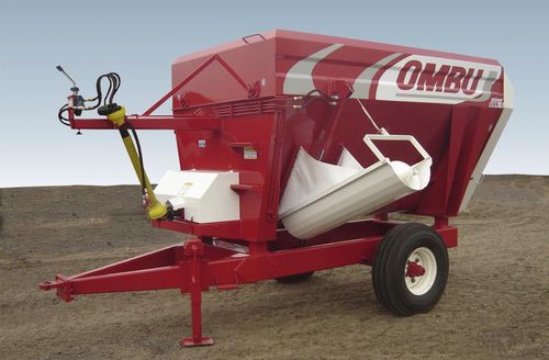 Горизонтальный винтовой смеситель - Maquinas Agricolas Ombu SA - прицепной / с боковой разгрузкой / с 2 винтами