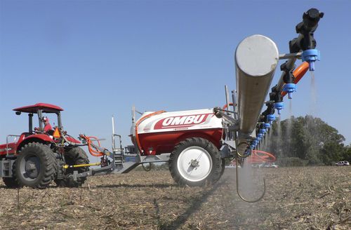 Прицепной опрыскиватель - PA3500N - Maquinas Agricolas Ombu SA - для больших культур / со складывающейся ручкой / одинарное сопло