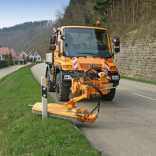 Гидравлическая бензокоса переднего монтажа - MRM 300 - MULAG Fahrzeugwerk Heinz Wössner GmbH & Co. KG - с молотками / складная