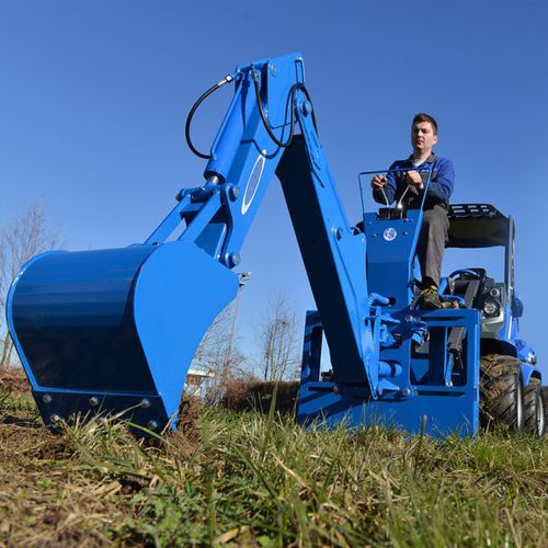 Обратный ковш для компактного погрузчика - Mini Loader Backhoe - MULTIONE s.r.l.