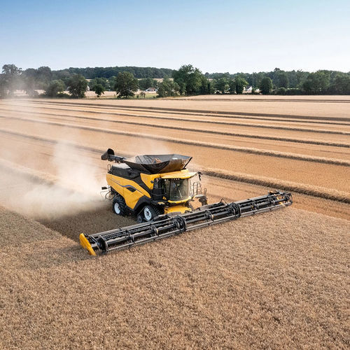 Традиционный зерноуборочный комбайн - CR series - NEW HOLLAND - с молотильным барабаном / для зерен