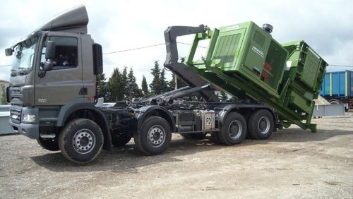 Измельчитель веток на грузовике - PTH 1000/1000 M - PEZZOLATO Officine Costruzioni Meccaniche S.p.A. - с дизельным двигателем