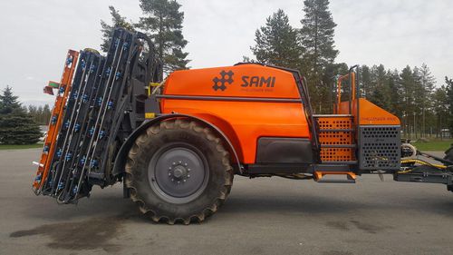 Прицепной опрыскиватель - SAMI CHALLENGER 4500 - Reikälevy Oy - для больших культур / гидравлический / со складывающейся ручкой
