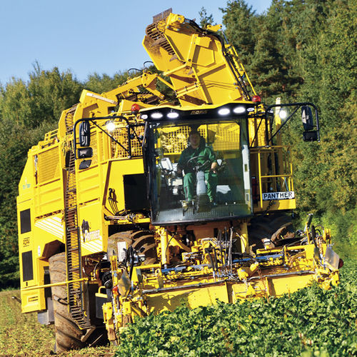 Уборочная машина для свеклы - Panther  - ROPA Fahrzeug- und Maschinenbau GmbH - для сахарной свеклы / самоходная