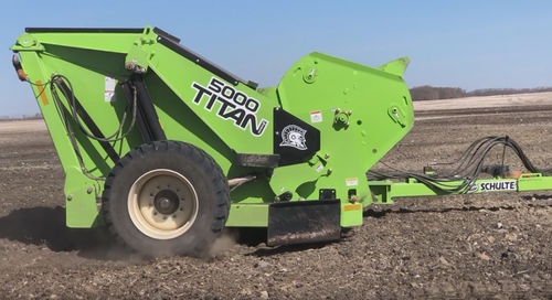Камнеуборочная машина для трактора - 5000 TITAN 2  - Schulte Industries - разгрузка на землю / разгрузка в прицеп / прицепная