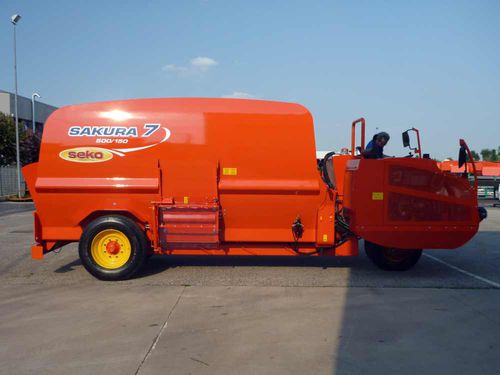 Горизонтальный винтовой смеситель - SAKURA 3W SELF - SEKO INDUSTRIES - самоходный / с боковой разгрузкой / с 2 винтами