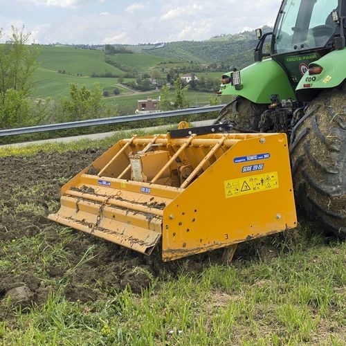 Лопаточная почвообрабатывающая машина с приводным валом - 220,250 SERIES - SELVATICI srl - для установки на трактор