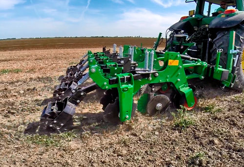 Роторный стрип-тилл - Leonardo - SFOGGIA Agriculture Division S.r.l. - 4 ряда / для пшеницы