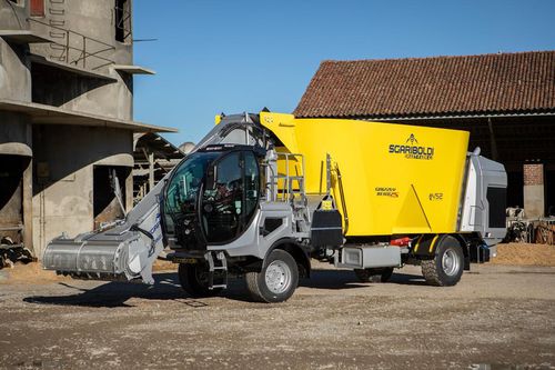 Вертикальный винтовой смеситель - GRIZZLY 8100 S - SGARIBOLDI - самоходный / с фронтальной разгрузкой / с 2 винтами