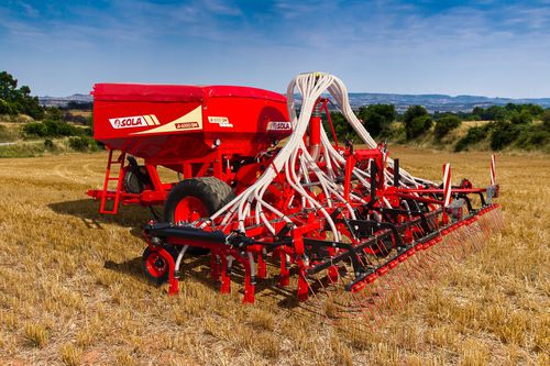 Пневматическая линейная сеялка - A-6000 SM - Solá Maquinaria Agrícola Solá, S.L. - с зубьями / прицепная / складная