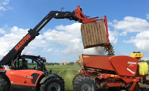 Опрокидыватель ящиков с системой затяжки - K75 Series - WIFO-ANEMA B.V.
