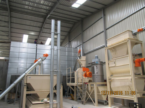 Зернохранилище для помещений - 125	 - BDW Feedmill Systems GmbH & Co. KG - для злаковых / из стали / для разряда