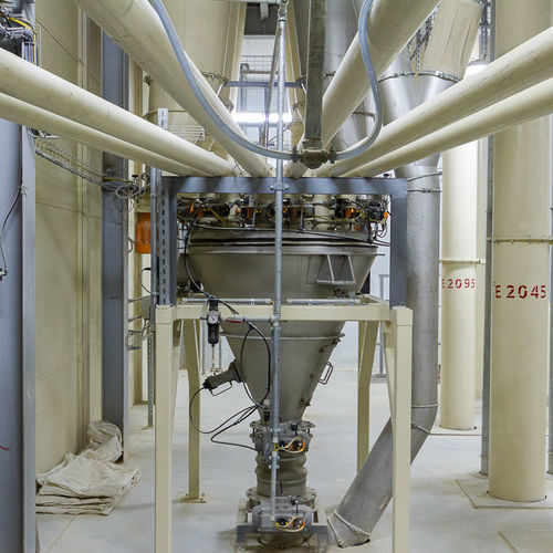 Дозатор с системой взвешивания - DW series - BDW Feedmill Systems GmbH & Co. KG - для продуктов питания / для силоса
