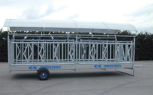 Стойка для крупного рогатого скота - 50658  - CK Industries - мультидоступ / на прицепе / с крышей