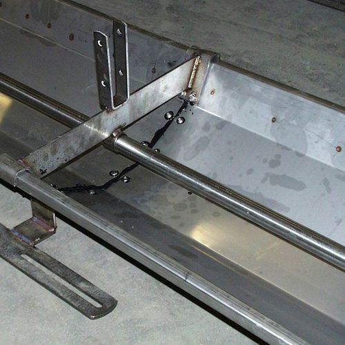 Корыто для свиней - 3408-1210 - Skiold - из нержавеющей стали / мультидоступ / напольное крепление