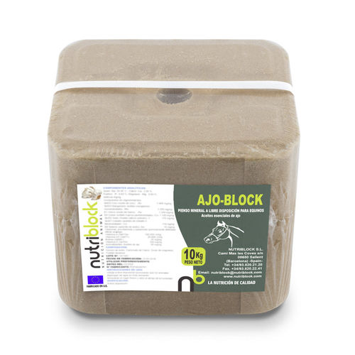 Лизунец для лошадей - AJO - NUTRIBLOCK - с микроэлементами / с витаминами