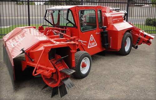 Самоходная подметальная машина - 78 Series - Flory Industries - для орехов / валкоукладчик