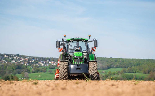 Трактор 4 цилиндра - 6.4 SERIES - Deutz-Fahr - компактный / передняя коробка отбора мощности / с кабиной