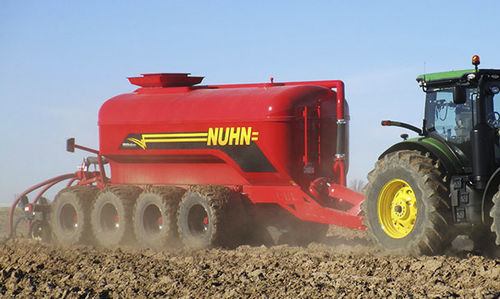 Четырехосный разбрасыватель жидкого навоза - Nuhn Industries Ltd.