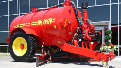 Одноосная цистерна для внесения навозной жижи - Nuhn Industries Ltd.